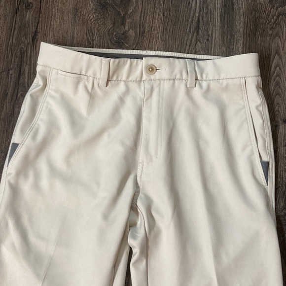 Men’s Haggar Cool 18 Pro golf pants. - Picture 3 of 5